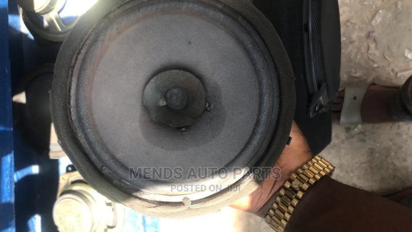 car-speakers-original-big-3