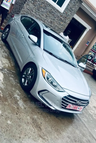 hyundai-elantra-2017-silver-big-0