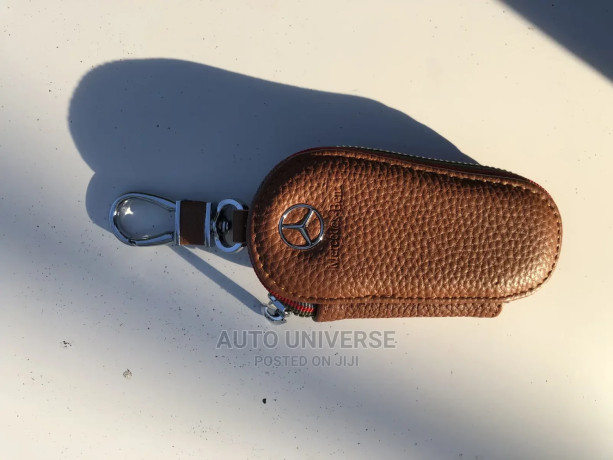 all-types-of-leather-car-key-holders-big-2
