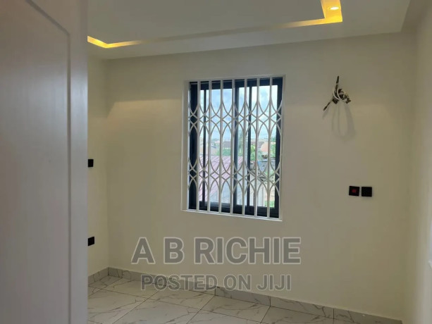 4bdrm-house-in-teshie-greda-estate-for-sale-big-2