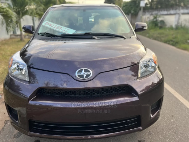 scion-xd-base-2013-brown-big-2