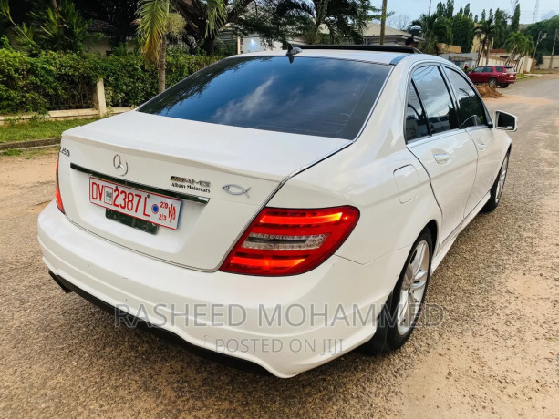 mercedes-benz-c250-2014-white-big-4