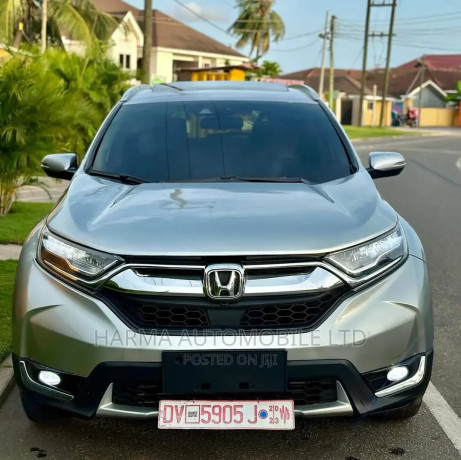 honda-cr-v-2017-silver-big-0