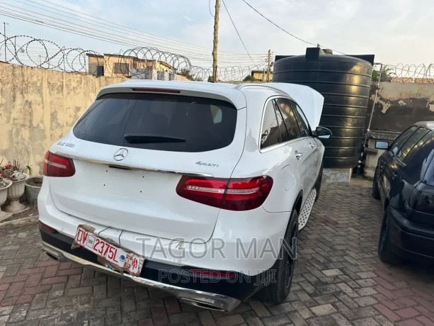 mercedes-benz-glc-class-2018-white-big-3