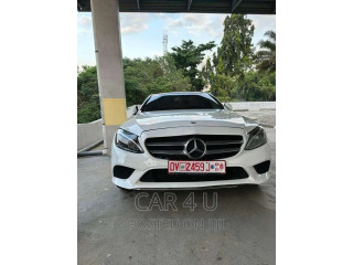 Mercedes-Benz C300 2017 White