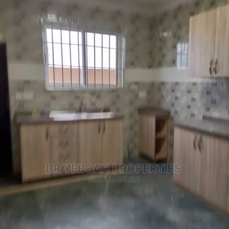 3bdrm-apartment-in-sakumono-estate-3-tema-metropolitan-for-rent-big-2