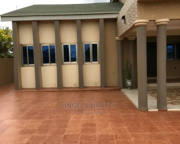 6bdrm-house-in-sakumono-estates-tema-metropolitan-for-rent-big-0