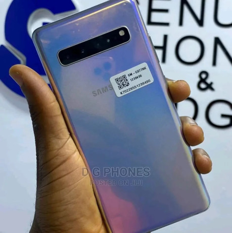 new-samsung-galaxy-s10-5g-256-gb-blue-big-3