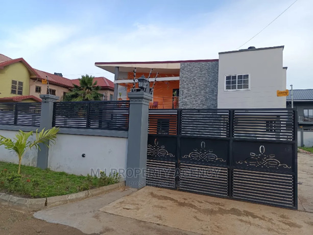 4bdrm-house-in-hfc-estate-tema-metropolitan-for-rent-big-3