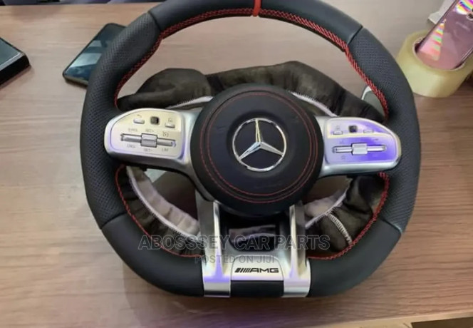 mercedes-benz-c300-sports-steering-available-big-0