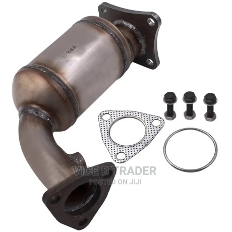 converter-catalytic-for-nissan-big-0