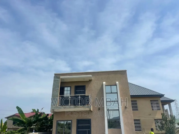 2bdrm-duplex-in-psglobal-gate-2-back-tema-metropolitan-for-rent-big-0