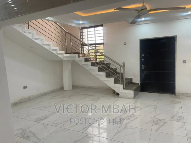 2bdrm-duplex-in-psglobal-gate-2-back-tema-metropolitan-for-rent-big-3