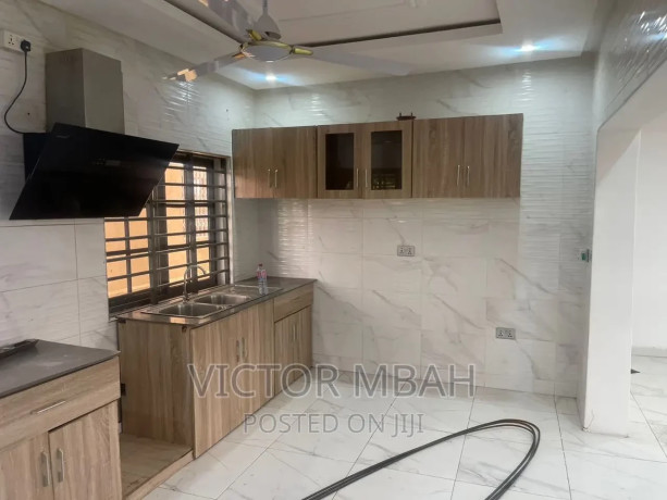 2bdrm-duplex-in-psglobal-gate-2-back-tema-metropolitan-for-rent-big-2