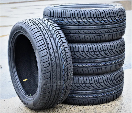 23565r18-tyres-rydanz-big-0
