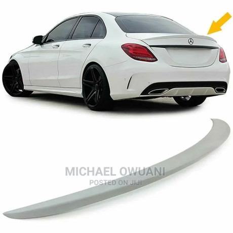 c300-rear-boot-spoiler-big-0