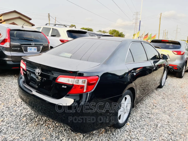 toyota-camry-2014-black-big-2