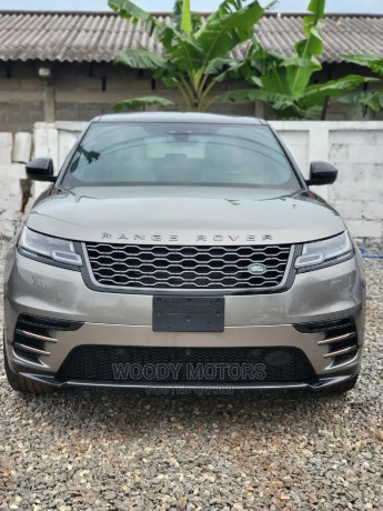 land-rover-range-rover-velar-p380-hse-r-dynamic-4x4-2018-gold-big-0