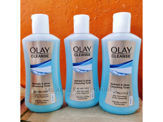 Olay Cleanse Refresh and Glow Cleansing Toner.
