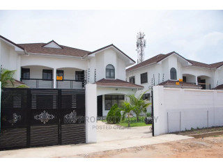Furnished 4bdrm House in Community 25, Tema Metropolitan for Rent