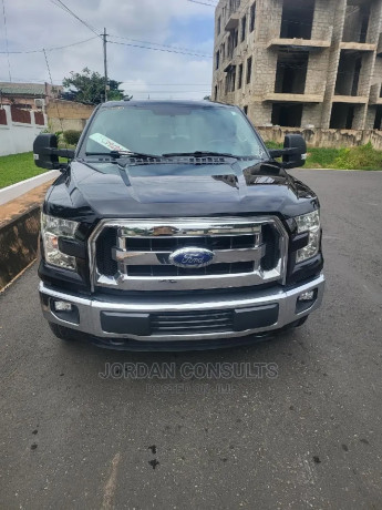 ford-f-150-2017-black-big-3