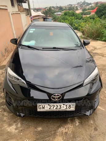 toyota-corolla-2015-black-big-0