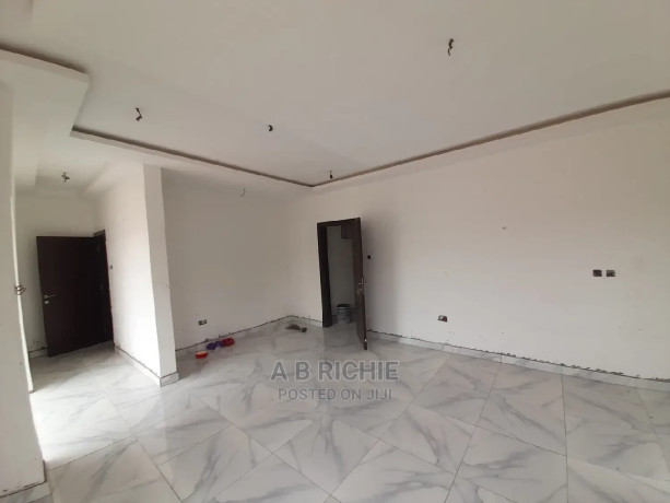 4bdrm-townhouseterrace-in-east-legon-american-for-sale-big-1