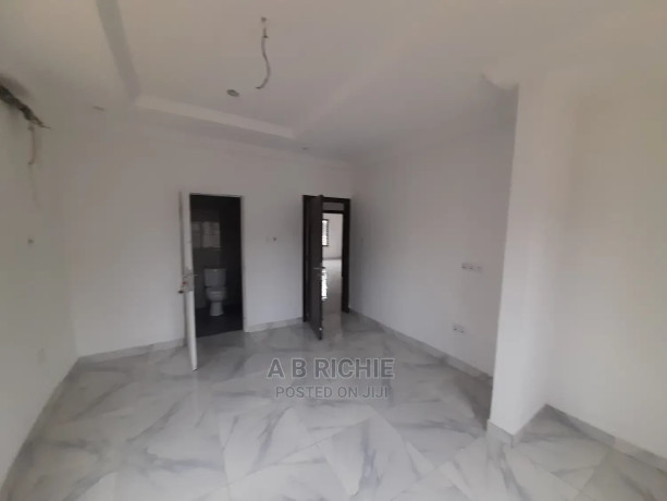 4bdrm-townhouseterrace-in-east-legon-american-for-sale-big-3