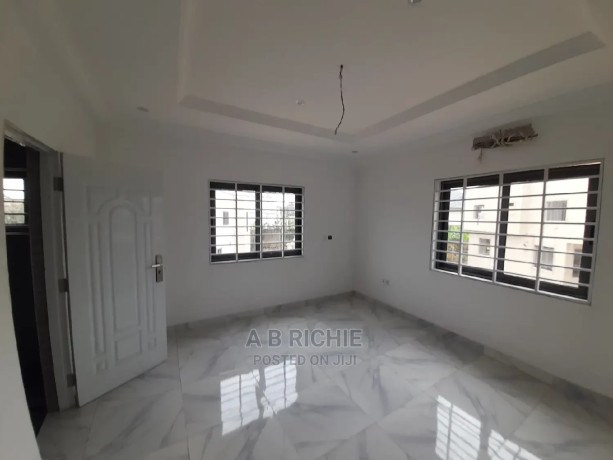 4bdrm-townhouseterrace-in-east-legon-american-for-sale-big-2