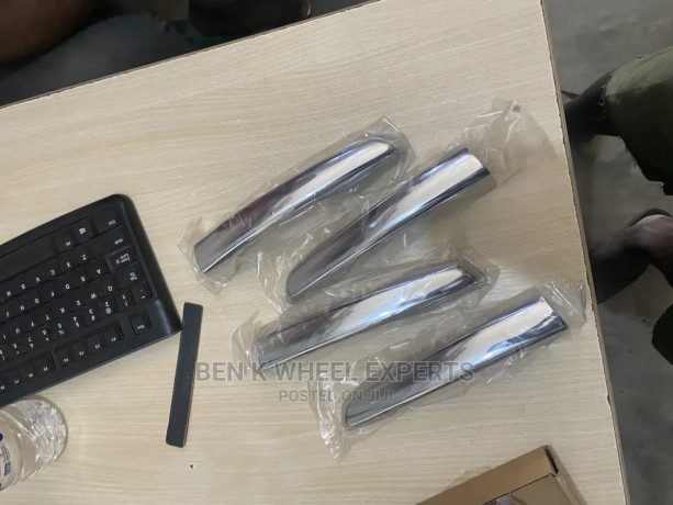 elantra-door-handle-chrome-big-0