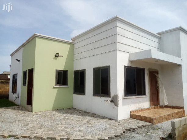 3bdrm-townhouseterrace-in-adenta-for-sale-big-0