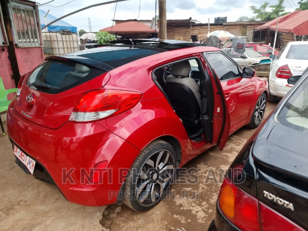 hyundai-veloster-2014-red-big-4