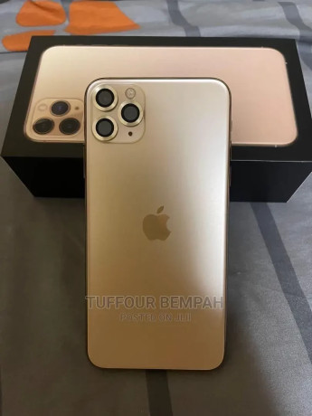 new-apple-iphone-11-pro-max-256-gb-gold-big-0