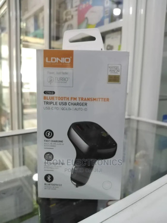 ldnio-car-fast-charger-with-fm-bluetooth-big-1