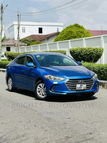 hyundai-elantra-2017-blue-big-3