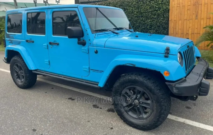 jeep-wrangler-rubicon-4x4-2018-blue-big-0