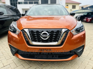 Nissan Kicks SV 2019 Orange