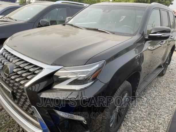 lexus-gx-460-luxury-2019-black-big-0