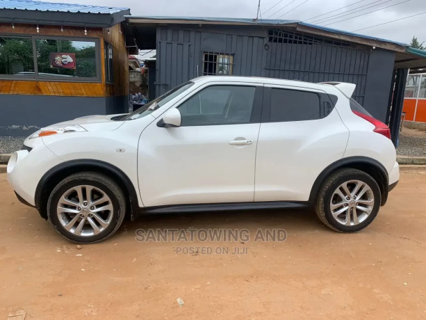 nissan-juke-sl-2013-white-big-1