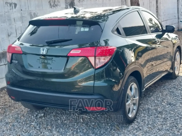 honda-hr-v-4dr-suv-15l-4cyl-cvt-2016-green-big-4