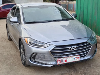 Hyundai Elantra 2017 Silver