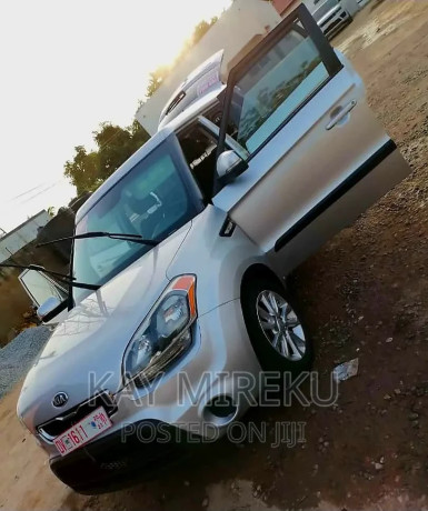 kia-soul-base-2013-silver-big-2