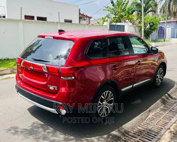 mitsubishi-outlander-sel-awc-2018-red-big-2