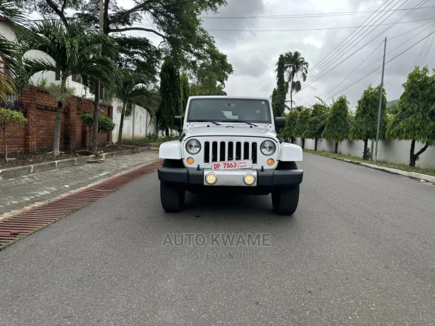 jeep-wrangler-sport-4x4-2018-white-big-1