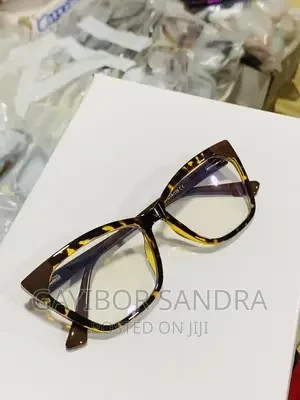 cute-sunglasses-available-big-1