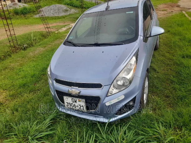 chevrolet-spark-2014-blue-big-0