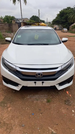 honda-civic-2016-white-big-0