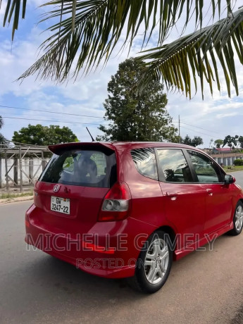 honda-fit-2011-red-big-3