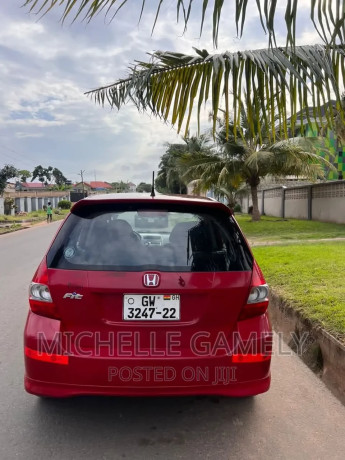 honda-fit-2011-red-big-0