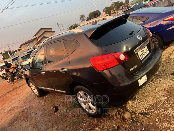 nissan-rogue-sv-2013-brown-big-4